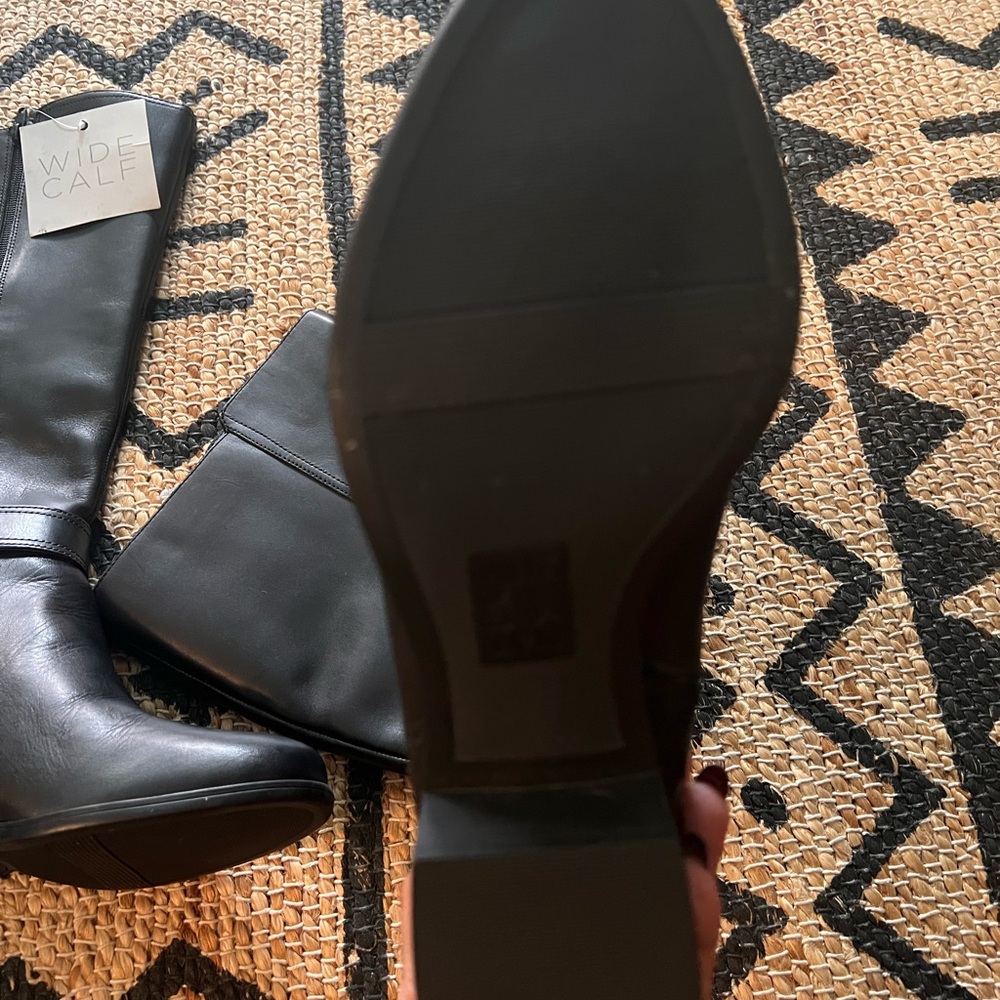 Naturalizer Black Heeled Boots - Picture 7 of 8